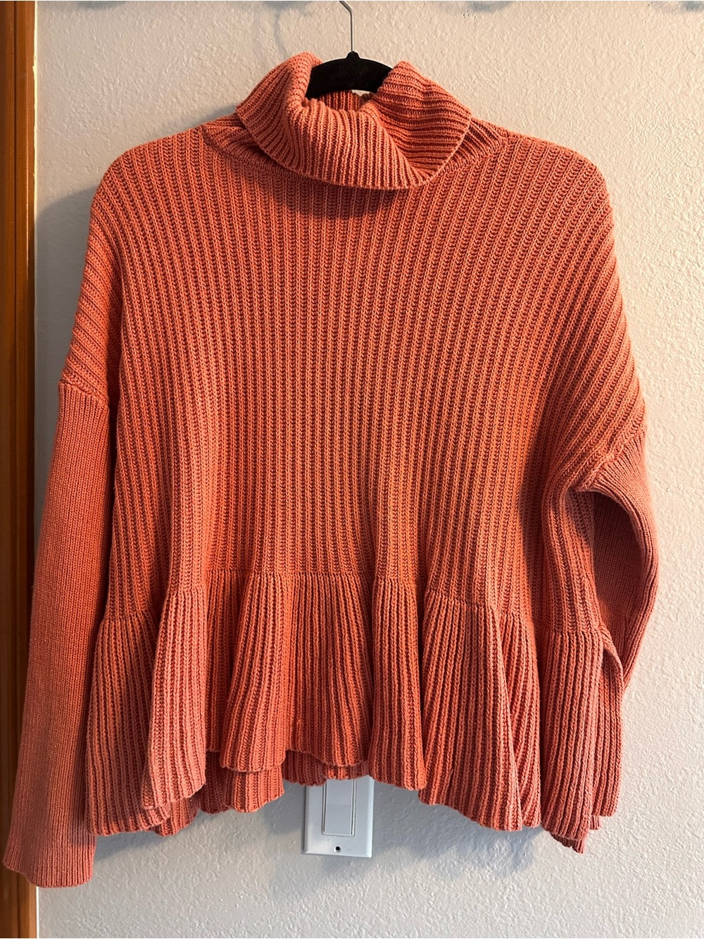 Hem & Thread Coral Ribbed Peplum Sweater Size Small Cozy Fall